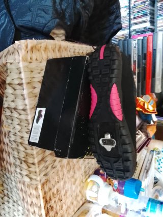 Zapatillas de Ciclismo Spinning Negras y Rosas