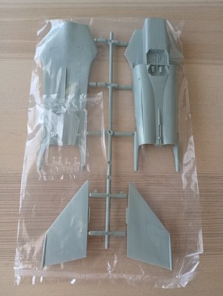 USAF F-111A Aardvark VIETNAM MAQUETA ACADEMY 1/48