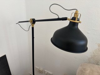 Lámpara de pie IKEA RANARP Negra