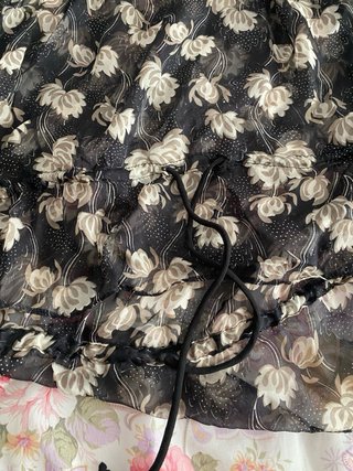 Blusa Zara manga larga floral