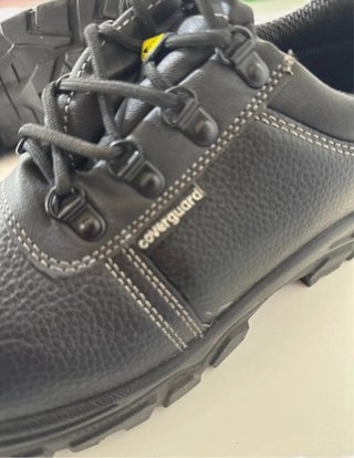 Zapatos Coverguard Talla 42 Negros
