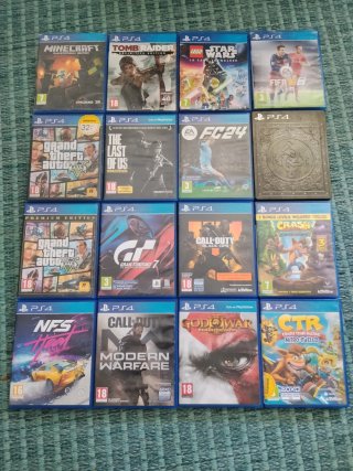 PS4 Slim Negra + 16 Juegos
