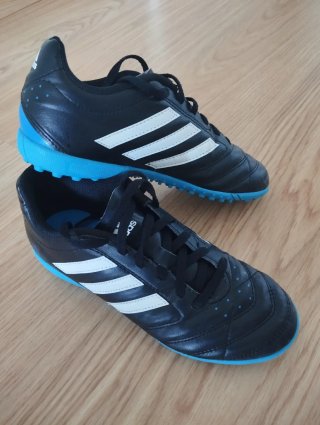 Zapatillas Adidas Fútbol Negras y Azules
