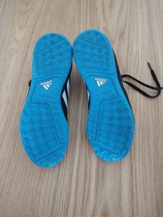 Zapatillas Adidas Fútbol Negras y Azules