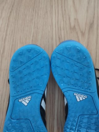 Zapatillas Adidas Fútbol Negras y Azules