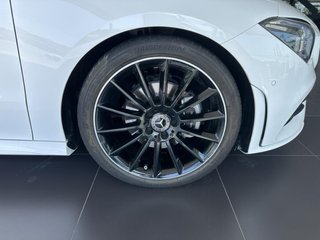 Vendo Mecedes CLA 180 . con garantia mercedes acti