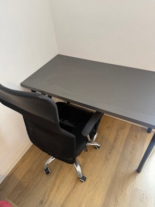Mesa y Silla de Escritorio