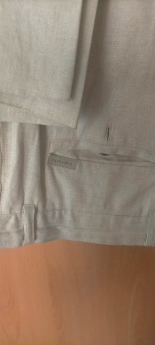 Traje de lino hombre beige.