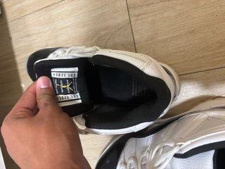 Jordan 11 Retro Negro Blanco