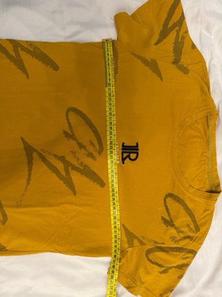 Maglietta Giallo Senape con Grafica