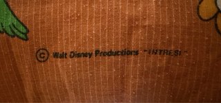 Cojín antiguo. Original de la marca Walt Disney.