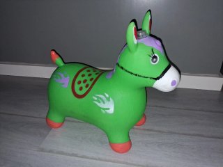 Burro saltarín inflable verde