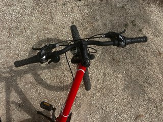 Bicicleta mtb,precio no negociable,solo a elche
