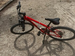 Bicicleta mtb,precio no negociable,solo a elche