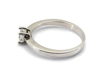 E1809740-0    Anillo Oro 18k Con Diamante