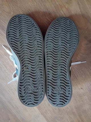 Adidas VL Court 3.0 talla 39 1/3