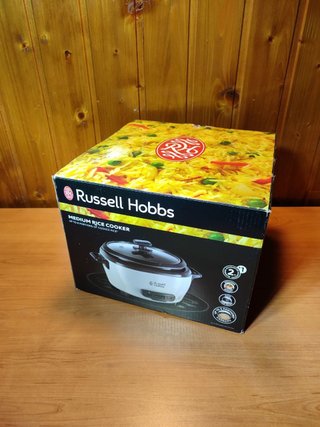 Olla Arrocera eléctrica Russell Hobbs