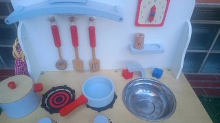 Cocina de juguete de madera