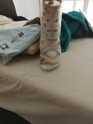 Sandalias beige sin estrenar