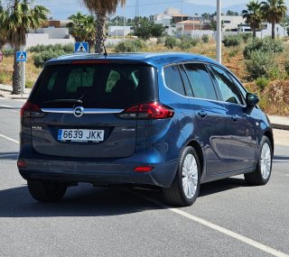 Opel Zafira 2016