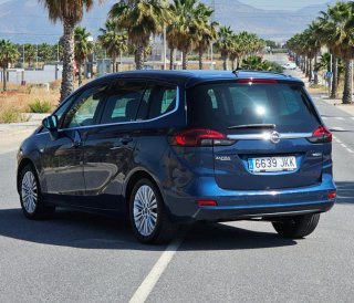 Opel Zafira 2016