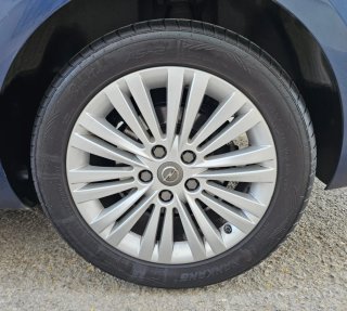 Opel Zafira 2016