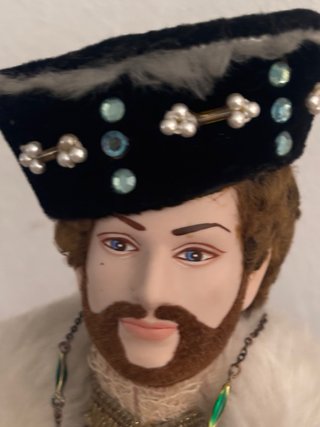 2 Figuras de artesania”Reyes Históricos”de M.Marin