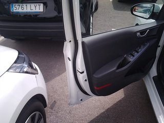 Hyundai Ioniq 1.6 GDI PHEV Tecno DT 104 kW (141 CV)