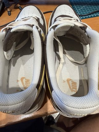 Nike Air Force 1 Talla 42.5 Marrón (originales)
