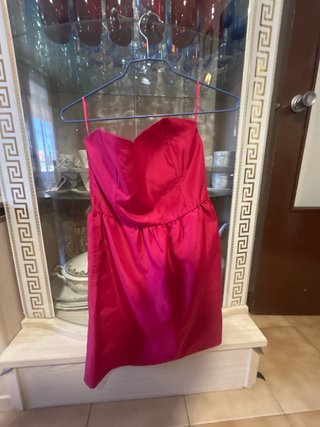 Vestido rosa fucsia corto