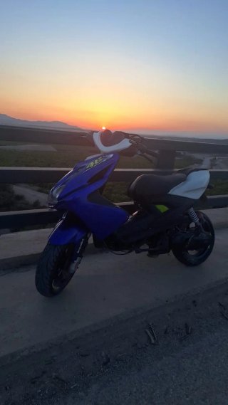 Se vende o se cambia Yamaha aerox
