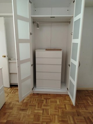 Armario blanco IKEA PAX 2 puertas