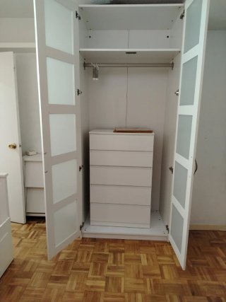 Armario blanco IKEA PAX 2 puertas