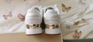 Zapatillas Michael Kors Blancas y Doradas