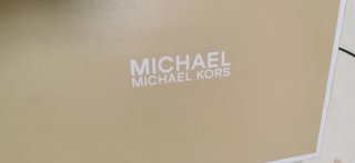 Zapatillas Michael Kors Blancas y Doradas