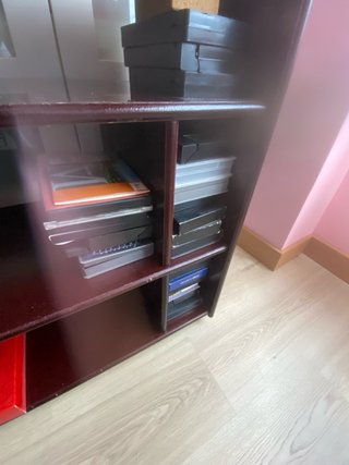 Mueble TV/Estantería oscura