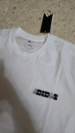 Camiseta Adidas Edición Limitada Cartas L