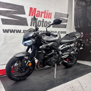 TRIUMPH Street Triple 765 R