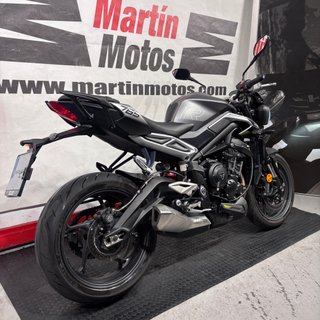 TRIUMPH Street Triple 765 R