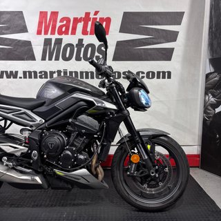 TRIUMPH Street Triple 765 R