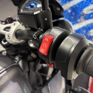 TRIUMPH Street Triple 765 R