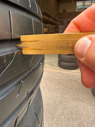 Neumáticos Hankook 205/65/17 100Y