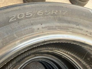 Neumáticos Hankook 205/65/17 100Y