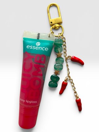 Llavero Essence con Charm Gloss y Chiles