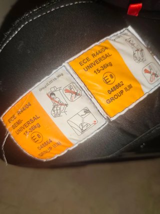 Elevador infantil Play con Isofix