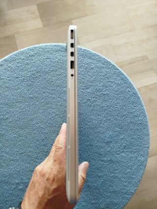 MacBook Pro 15 i7 16GB RAM 256GB SSD