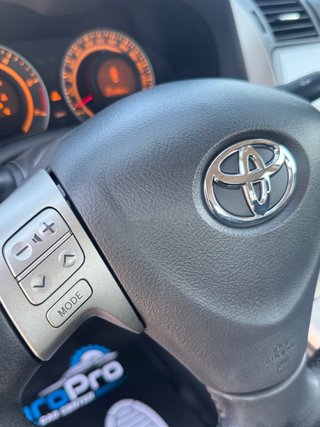 Toyota Corolla Sedán Toyota Corolla Sedán 1.4 D-4D Live