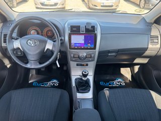 Toyota Corolla Sedán Toyota Corolla Sedán 1.4 D-4D Live
