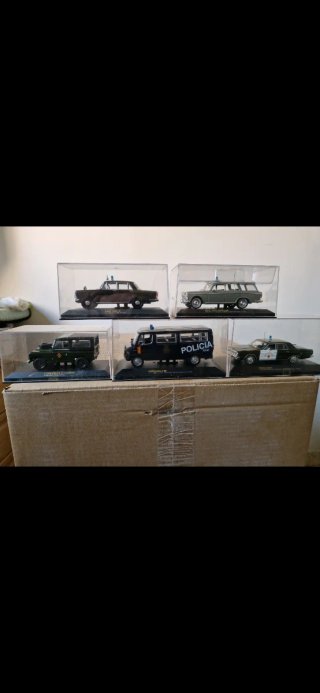 Colección de  coches a escala 1/43