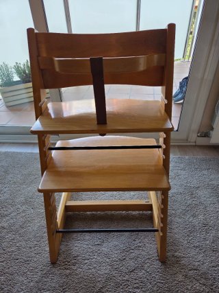 Silla evolutiva Stokke + cojín rayas